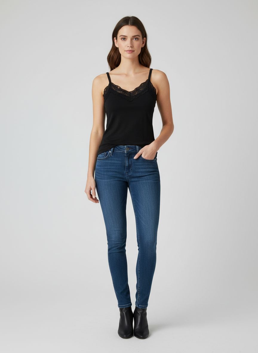 Regata Detalhes em Renda