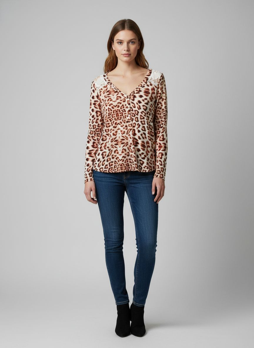 Camisa Detalhe Renda