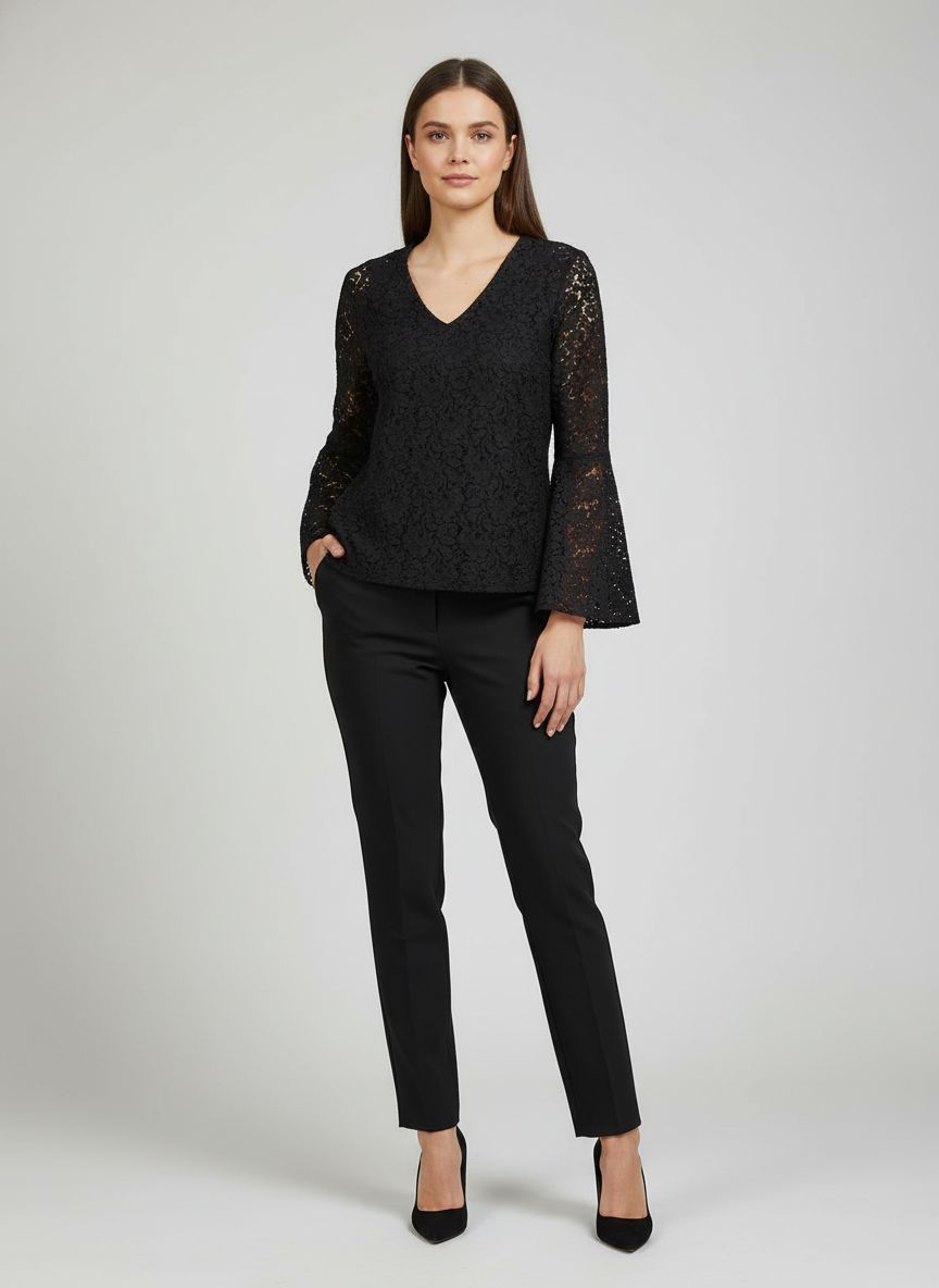 Blusa Rendada Manga Flare