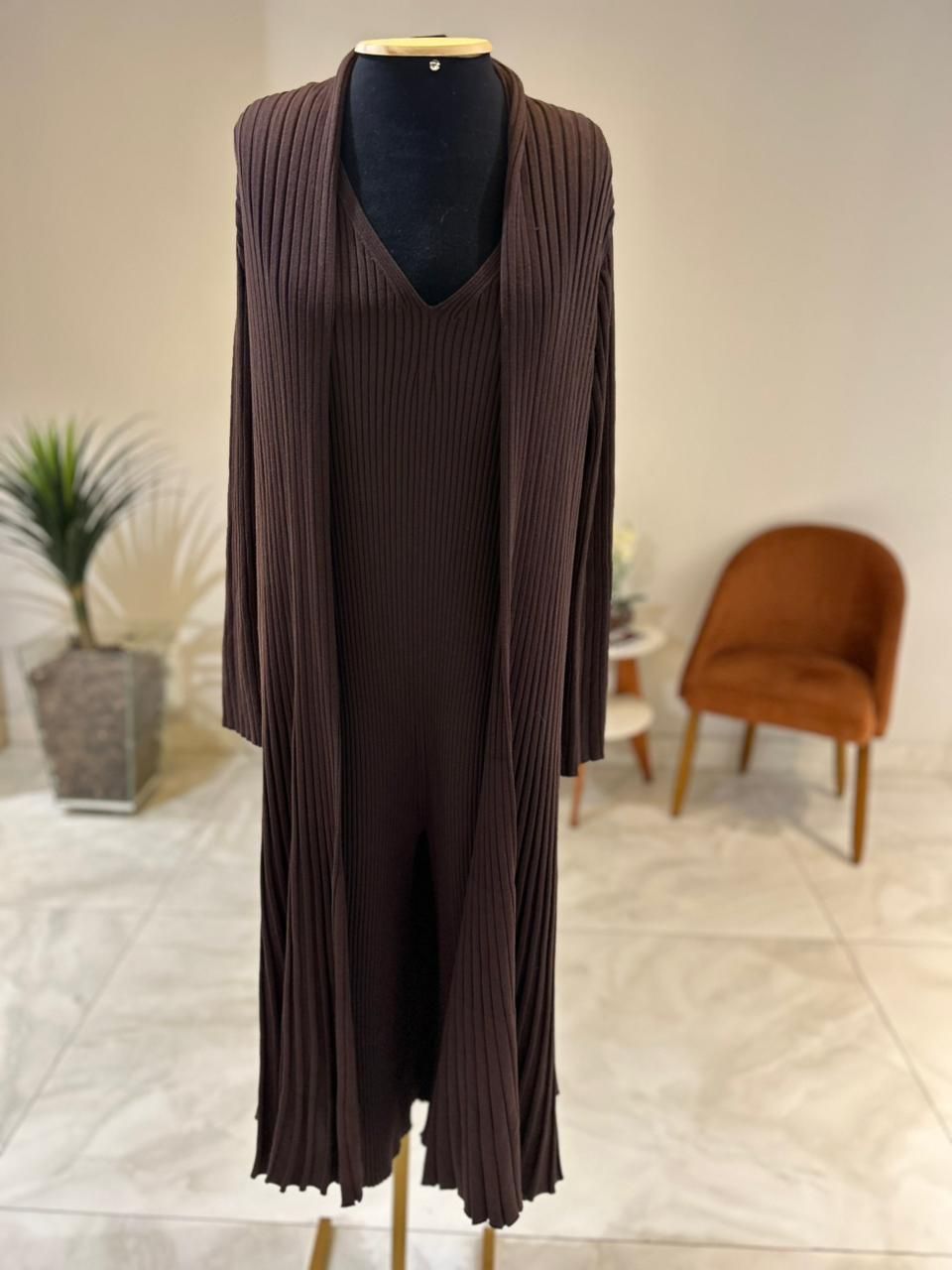 Conjunto Macacão + Casaco Alongado