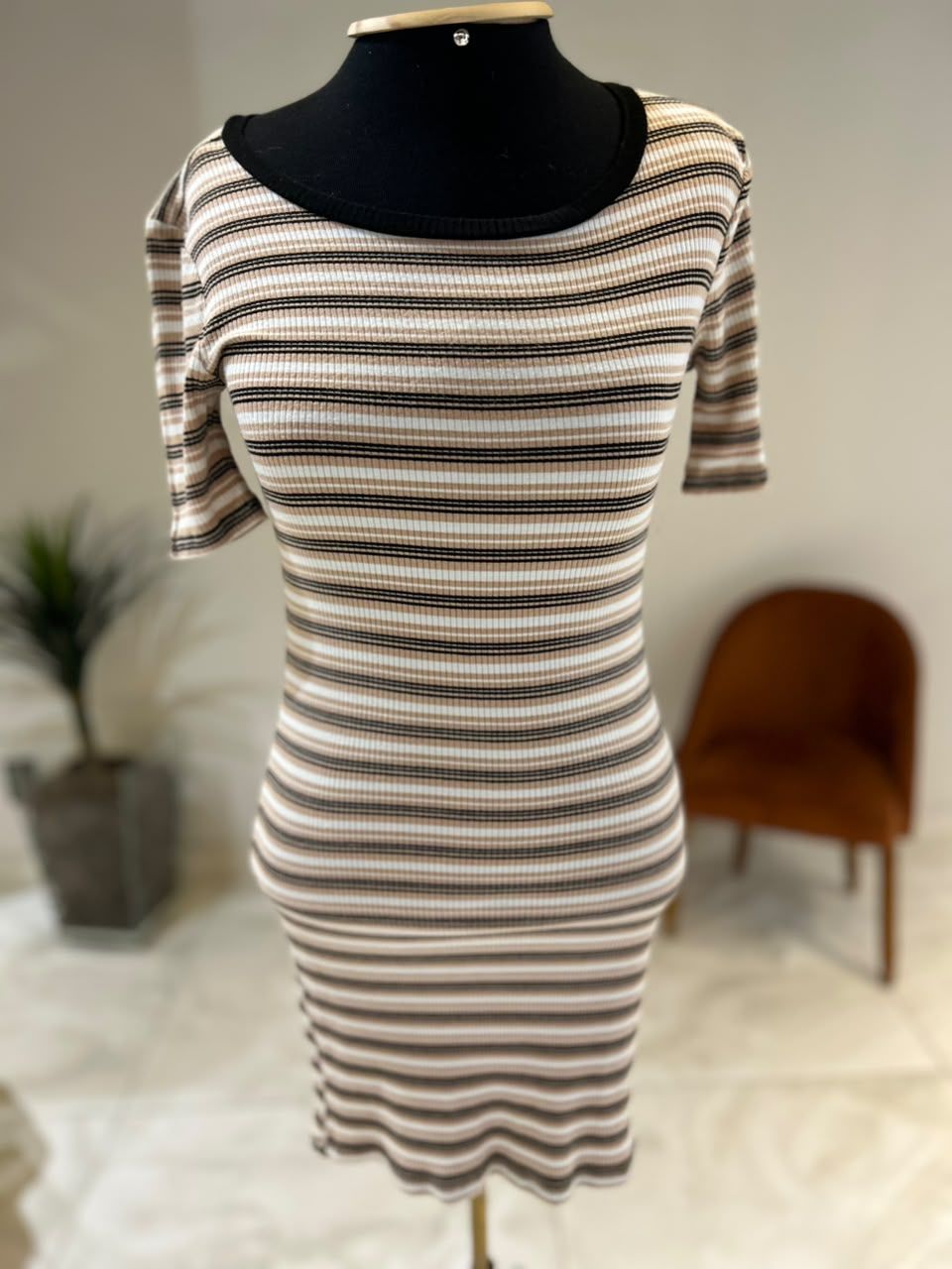 Vestido Canelado Reto