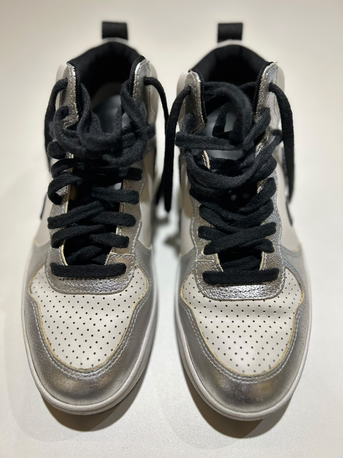 TENIS