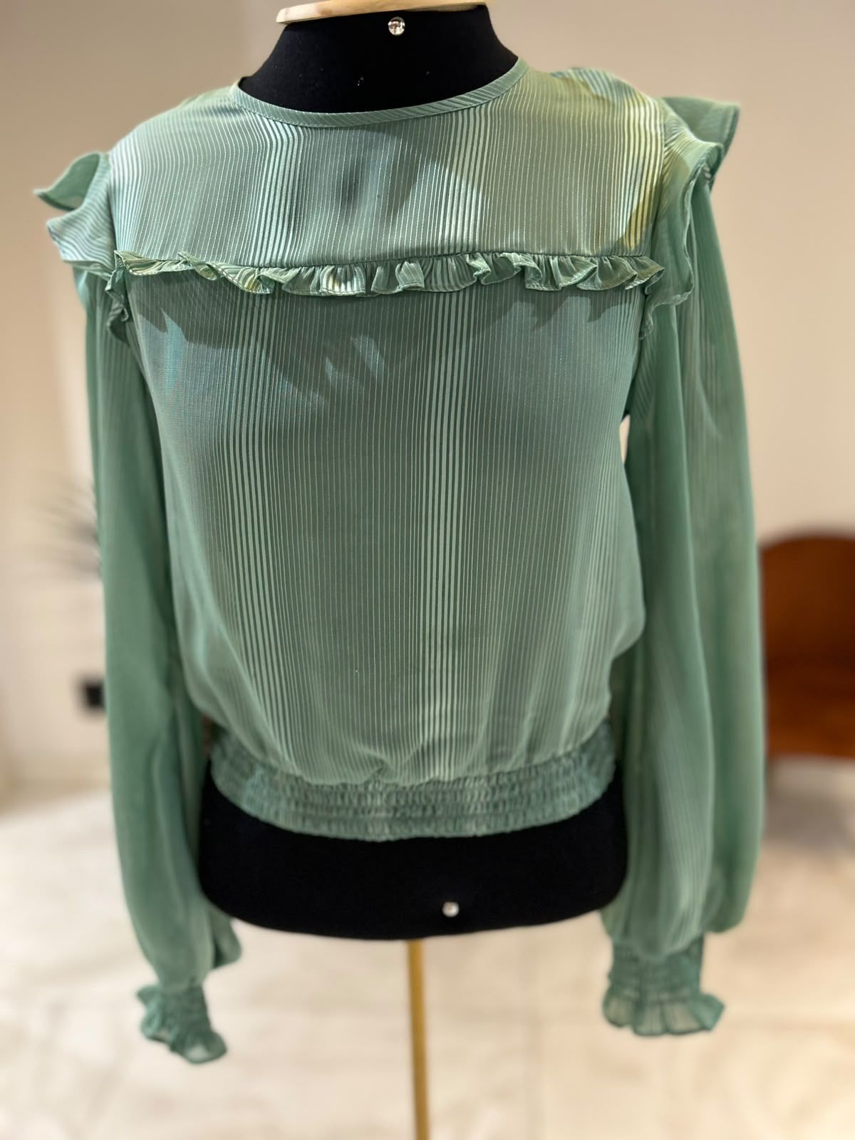 Blusa Manga Longa Transparência