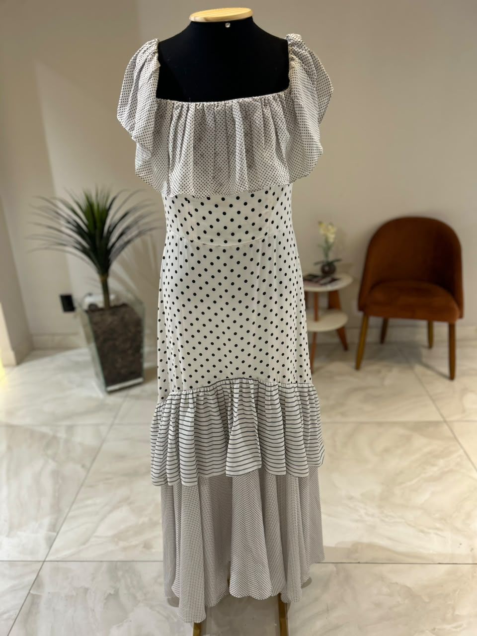 Vestido Poá Ombro a Ombro