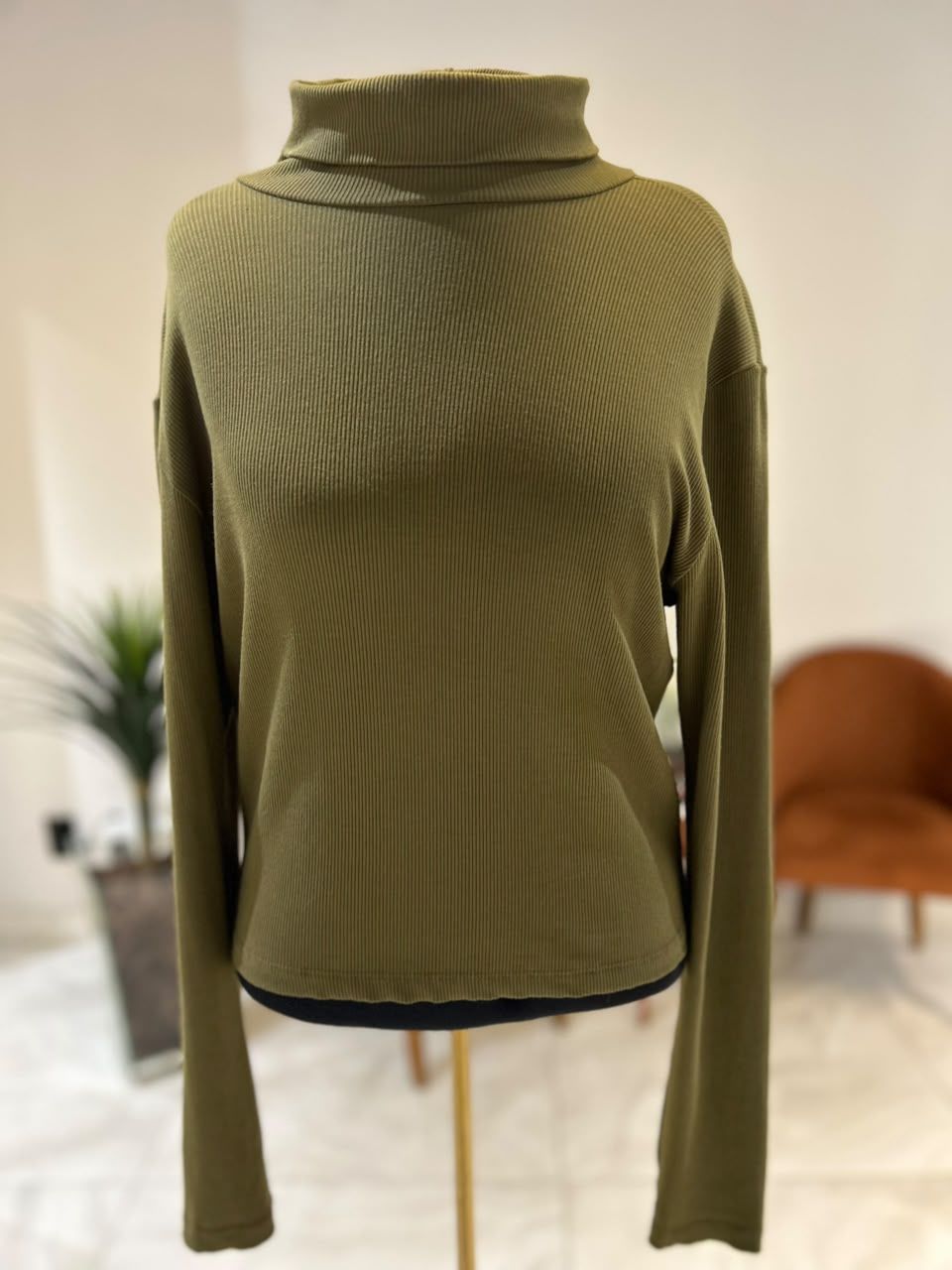 Blusa Canelada Gola Alta