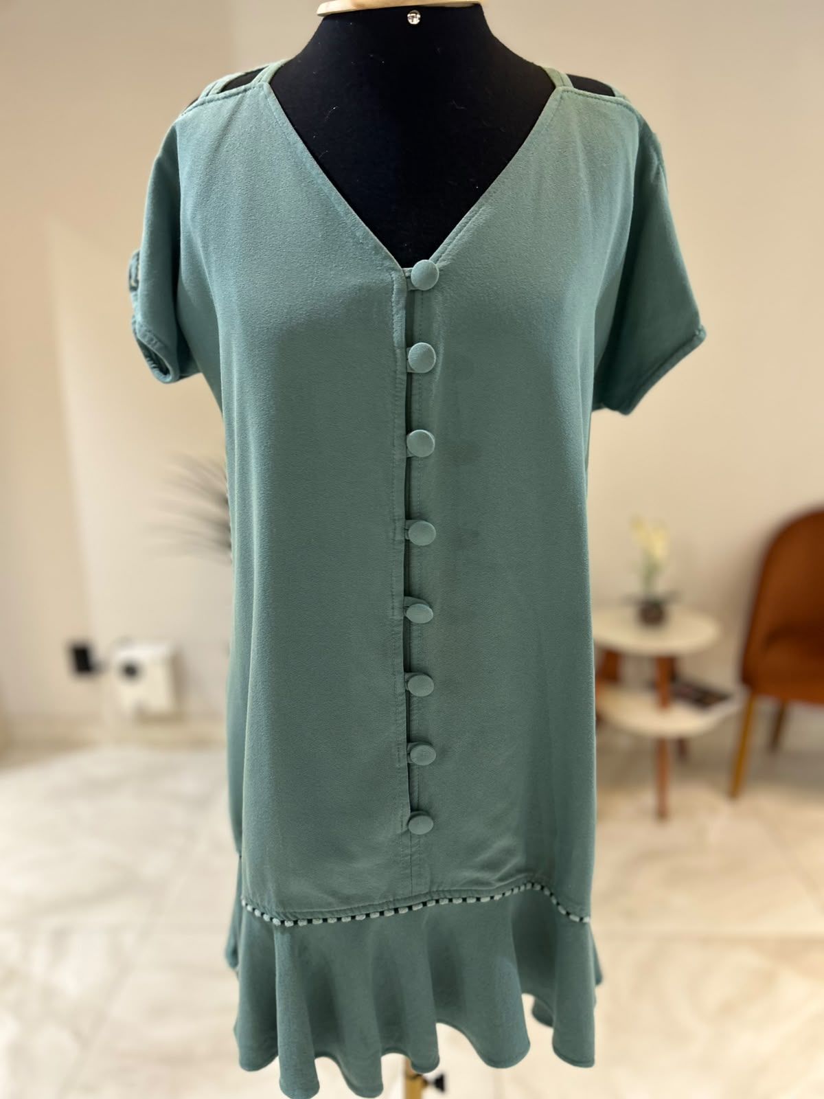 Vestido Curto Botões
