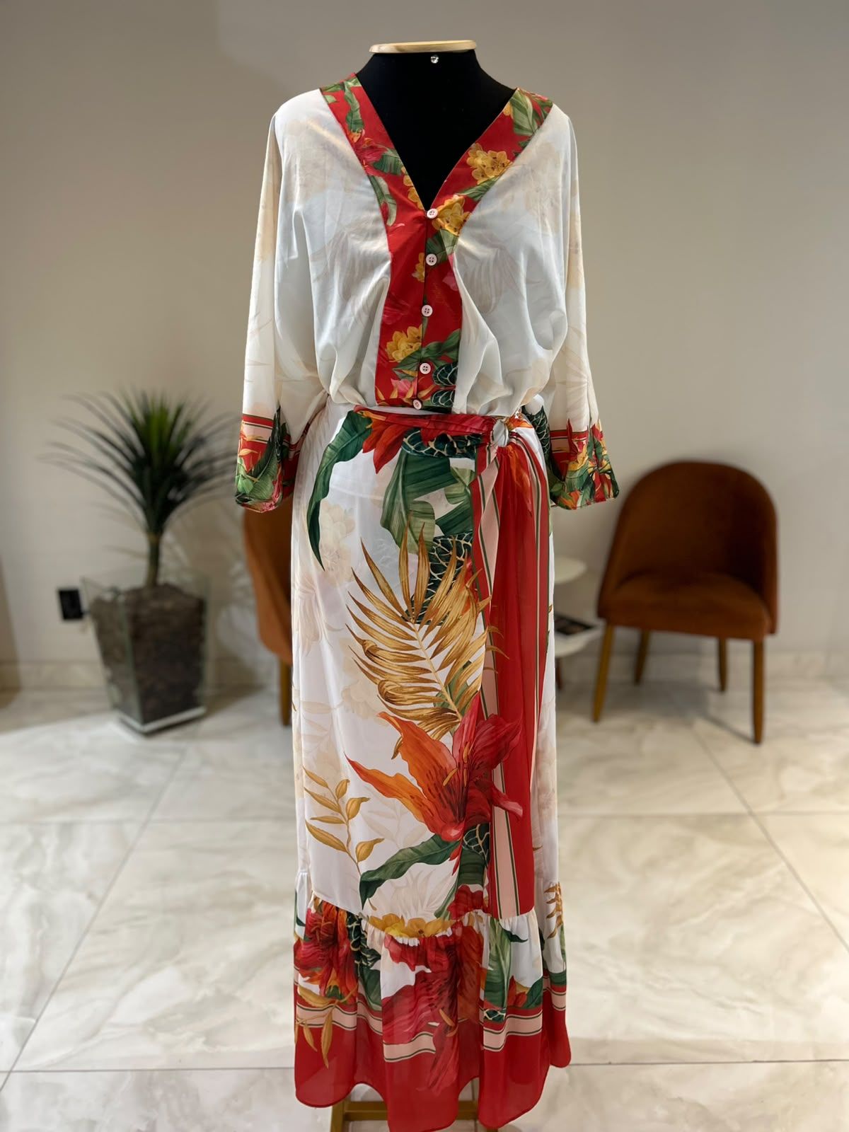 Conjunto Saia Fenda + Camisa