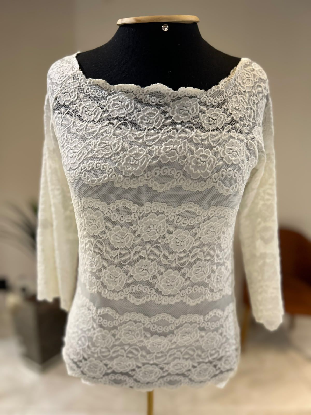 Blusa Meia Manga Renda