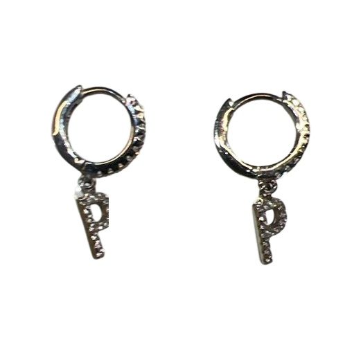 Brinco Letra P Prata Zircônia